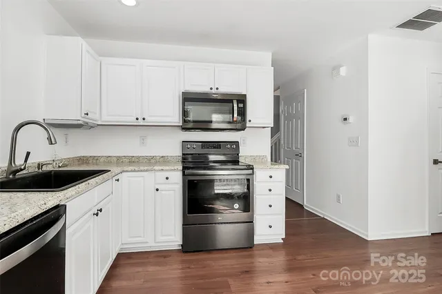 $319,900 | 10549 Yellow Rose Lane, Charlotte, NC 28269