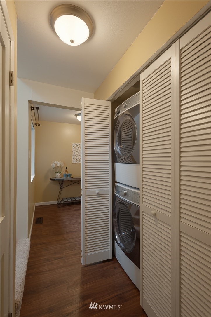 9025 236th Street Southwest, Unit 9 Edmonds, WA 98026 - Photo 14 of 15 Gallery Image 14