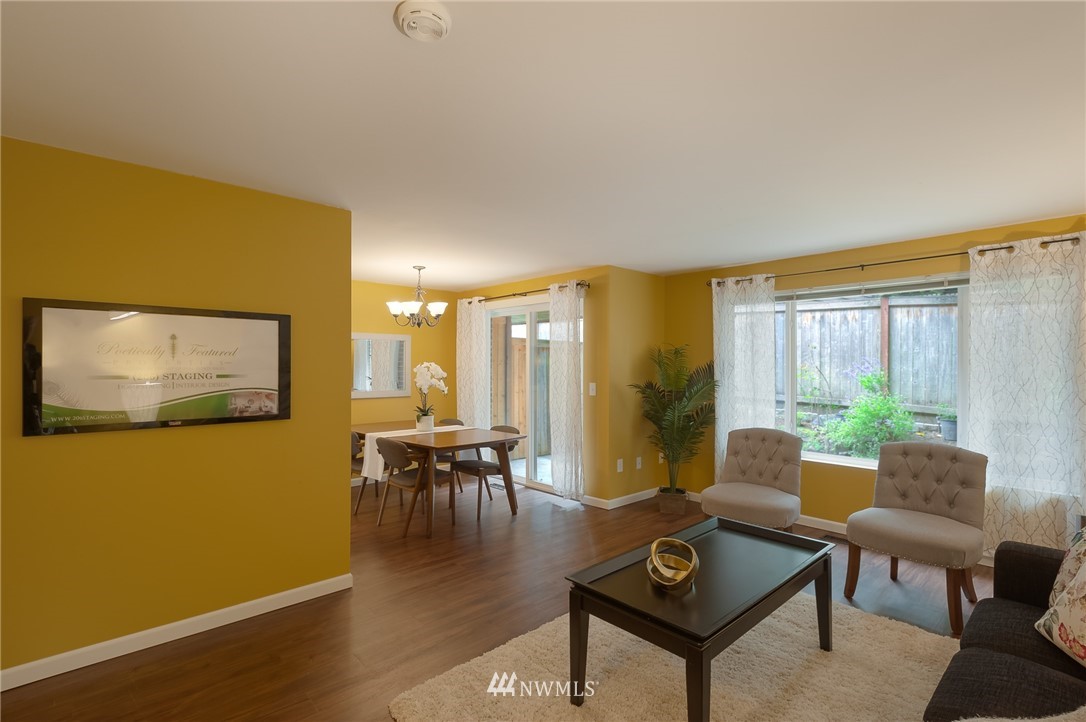 9025 236th Street Southwest, Unit 9 Edmonds, WA 98026 - Photo 4 of 15 Gallery Image 4