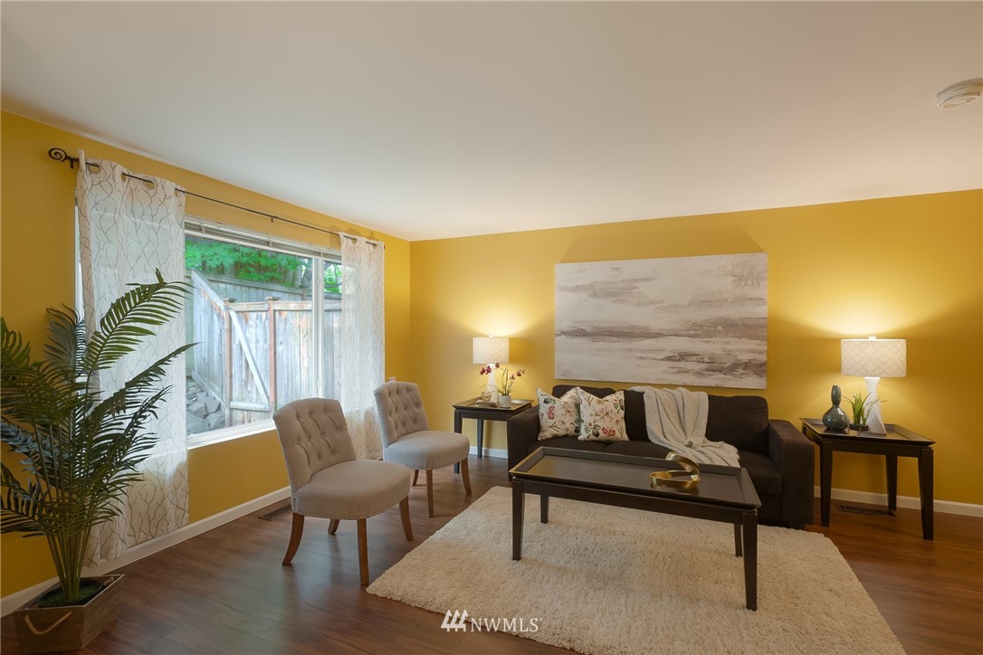9025 236th Street Southwest, Unit 9 Edmonds, WA 98026 - Photo 5 of 15 Gallery Image 5