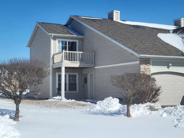 $179,900 | 2241 Tallgrass Court, Unit 12, Beloit, WI 53511
