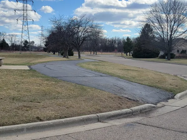 $178,000 | 2241 Tallgrass Court, Unit 12, Beloit, WI 53511