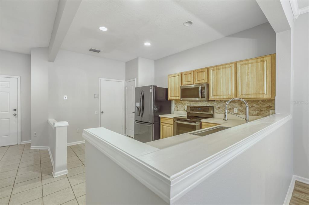 4908 Pond Ridge Drive Riverview, FL 33578 - Photo 8 of 23