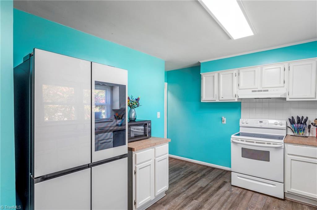 2401 Waverly Court High Point, NC 27262 - Photo 14 of 21