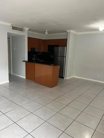 $1,800 | 4051 Northeast 13th Avenue, Unit 613, Oakland Park, FL 33334