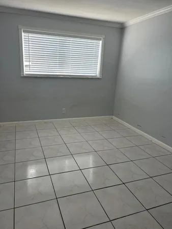 $1,800 | 4051 Northeast 13th Avenue, Unit 613, Oakland Park, FL 33334