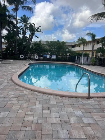 $1,800 | 4051 Northeast 13th Avenue, Unit 613, Oakland Park, FL 33334