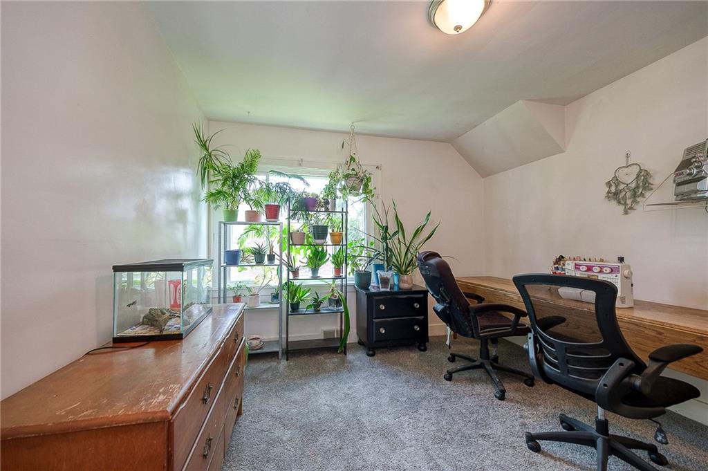 120 Duffield Avenue Pittsburgh, PA 15235 - Photo 15 of 21 a workspace with furniture and a potted plant