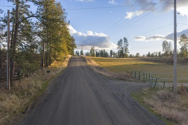 $1,400,000 | 1403 West Jennings Road, Spangle, WA 99031