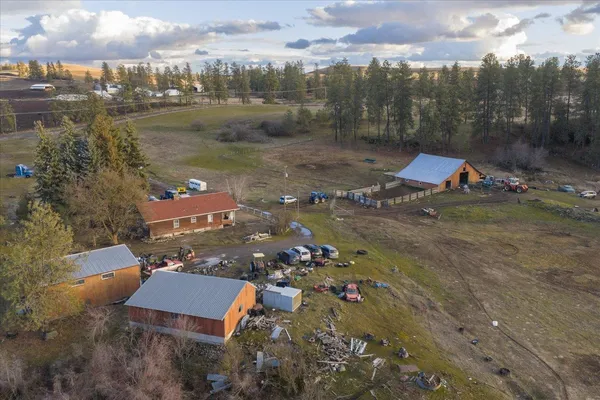 $1,400,000 | 1403 West Jennings Road, Spangle, WA 99031