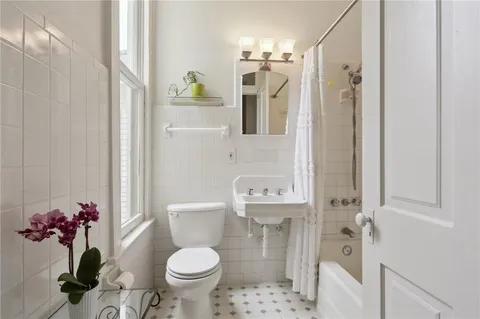 $1,000,000 | 470 Pine Street, New Orleans, LA 70118