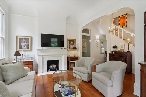 $1,000,000 | 470 Pine Street, New Orleans, LA 70118