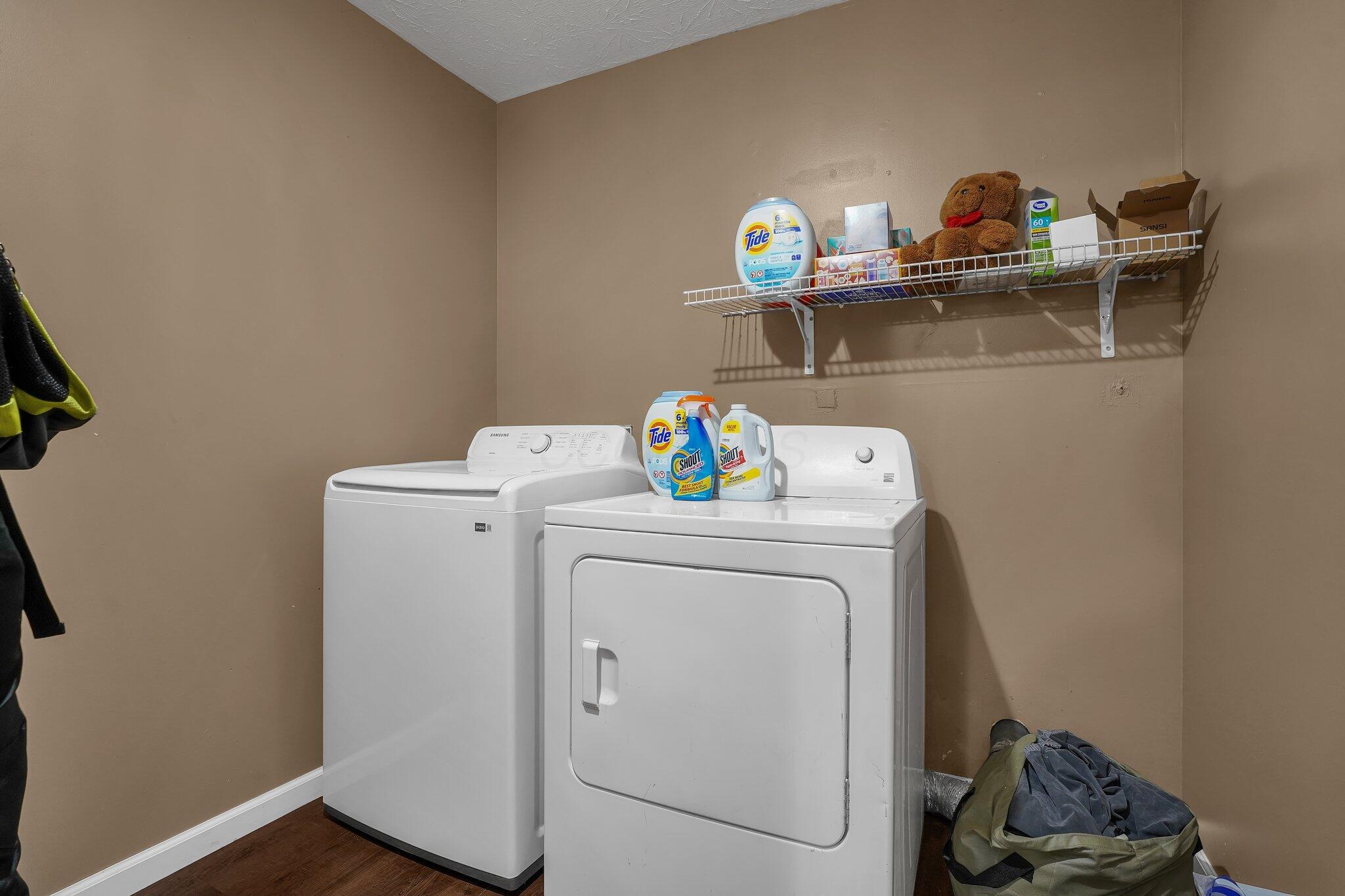 701 Riverbirch Road Washington Court House, OH 43160 - Photo 25 of 28 private laundry space