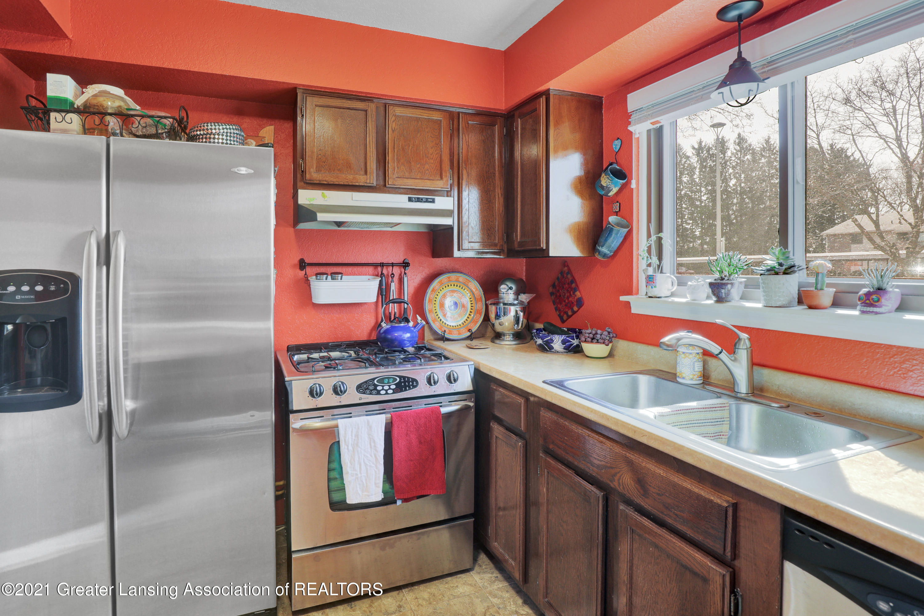 5415 Maple Ridge Road, Unit 76 Haslett, MI 48840 - Photo 8 of 19 Kitchen