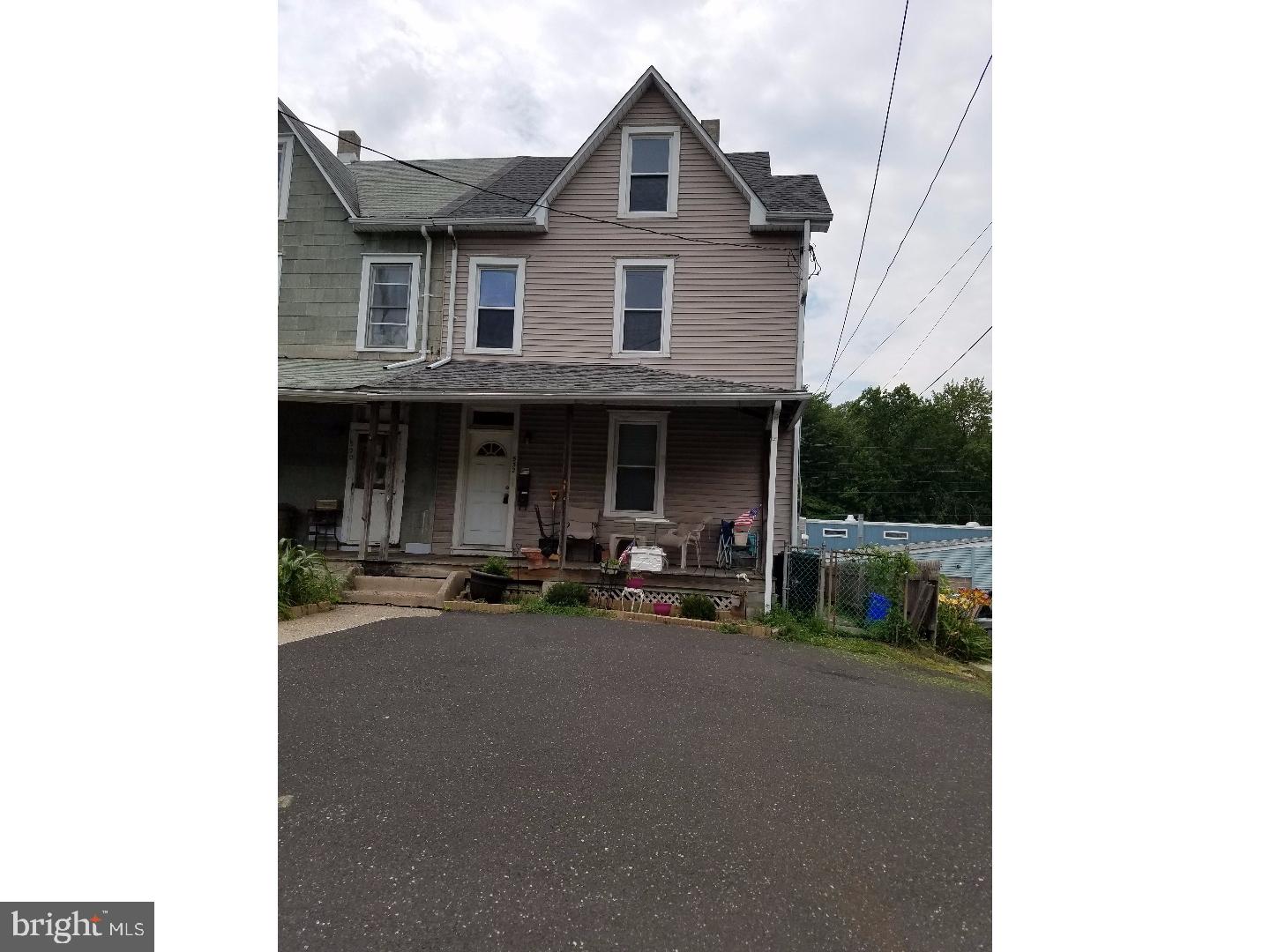 532 Davisville Road, Unit B Willow Grove, PA 19090 - Photo 2 of 8