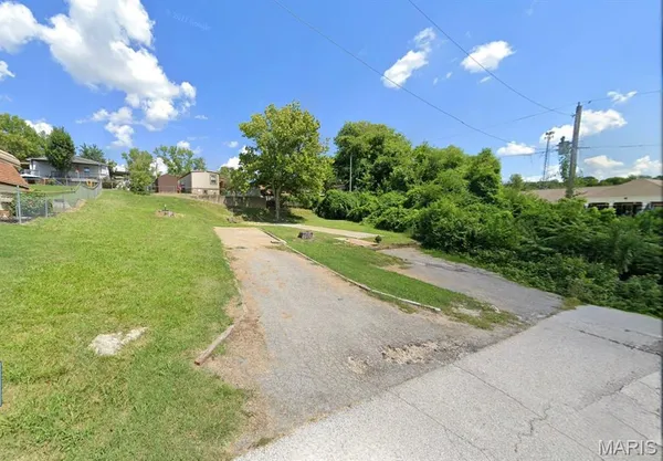 $24,999 | 1719 Willow Oak Drive, Pevely, MO 63070