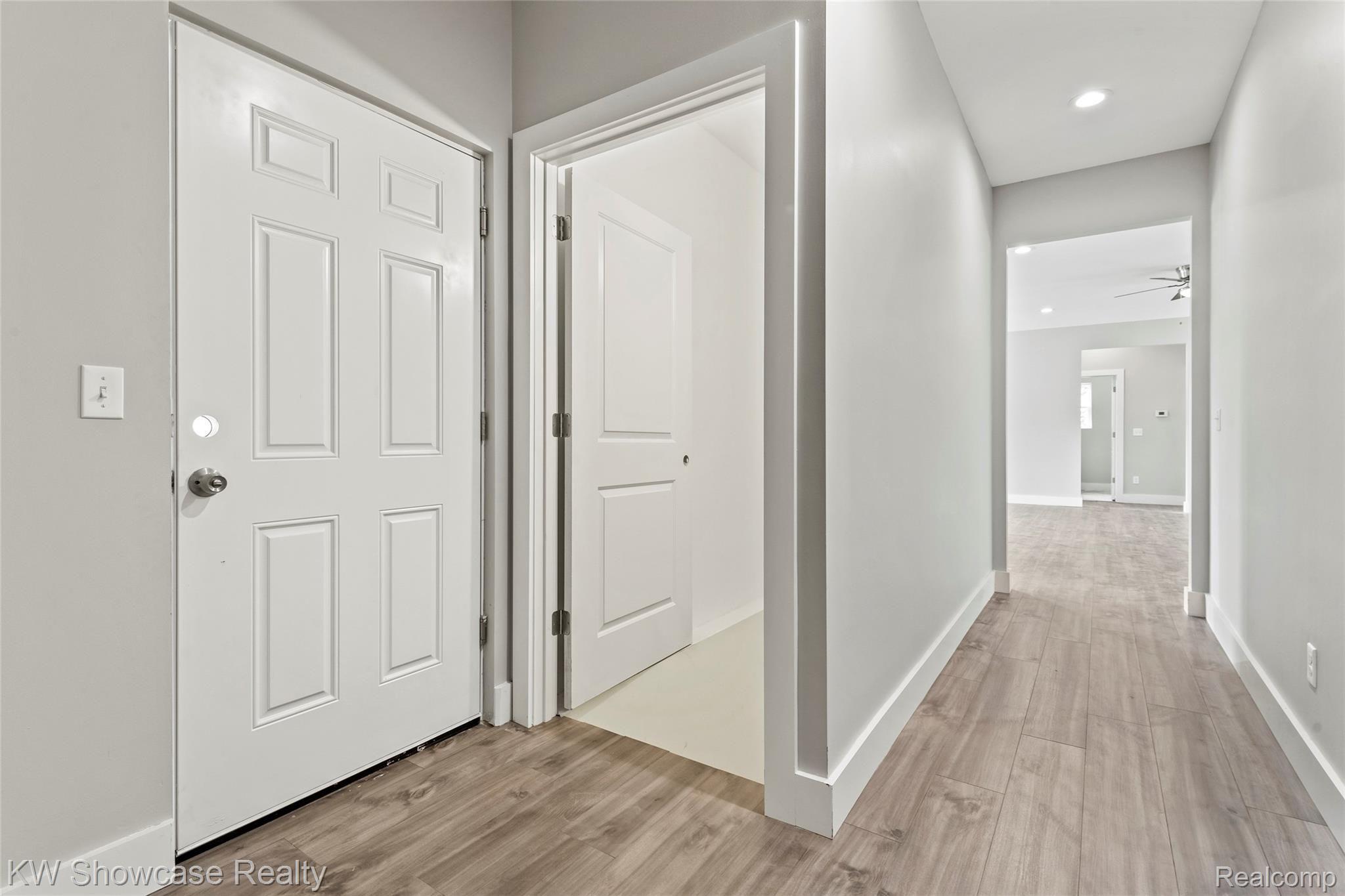 7661 East Highland Road Howell, MI 48855 - Photo 35 of 47 DSC_2926.jpg