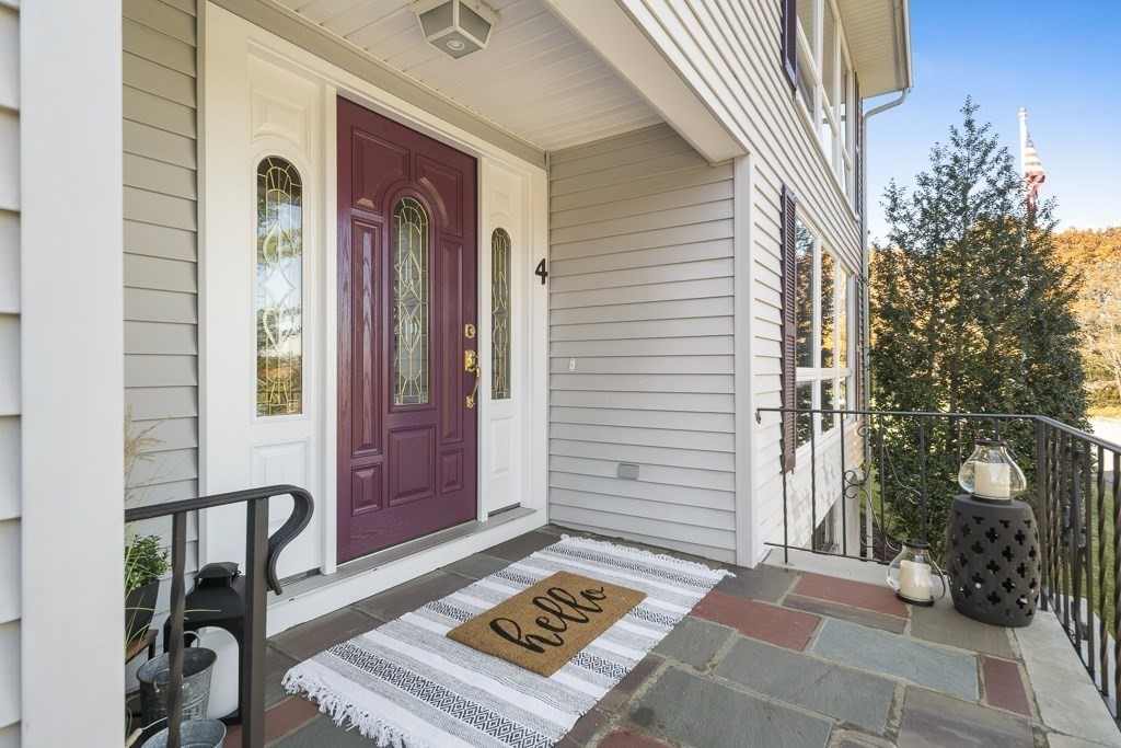 4 Summit Street Woburn, MA 01801 - Photo 2 of 34