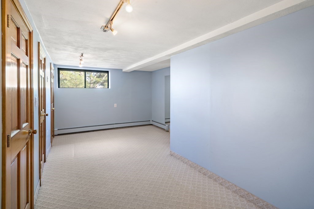 4 Summit Street Woburn, MA 01801 - Photo 22 of 34