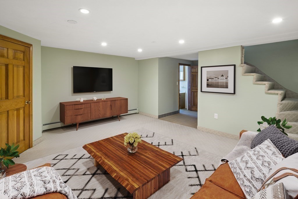 4 Summit Street Woburn, MA 01801 - Photo 25 of 34