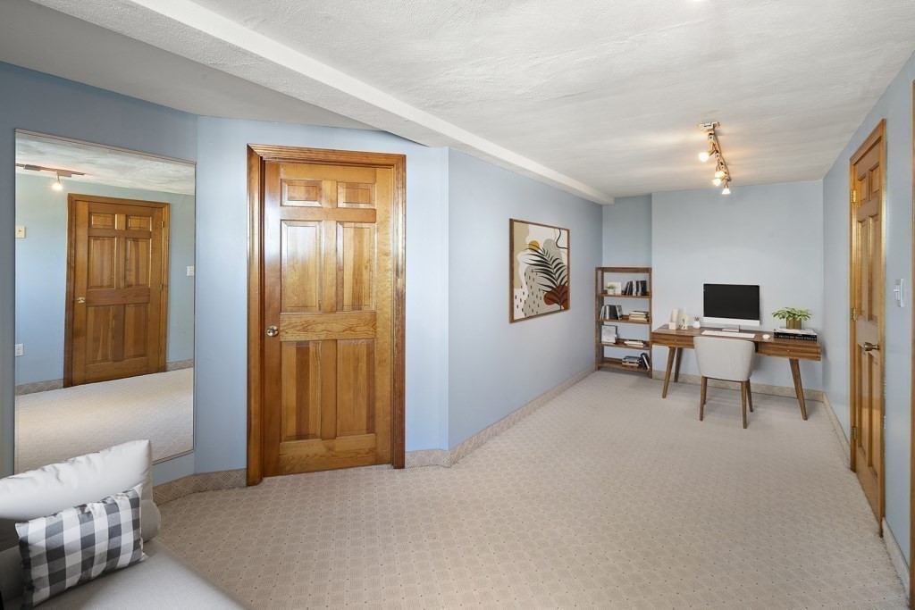 4 Summit Street Woburn, MA 01801 - Photo 27 of 34