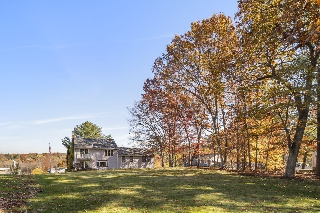 4 Summit Street Woburn, MA 01801 - Photo 31 of 34