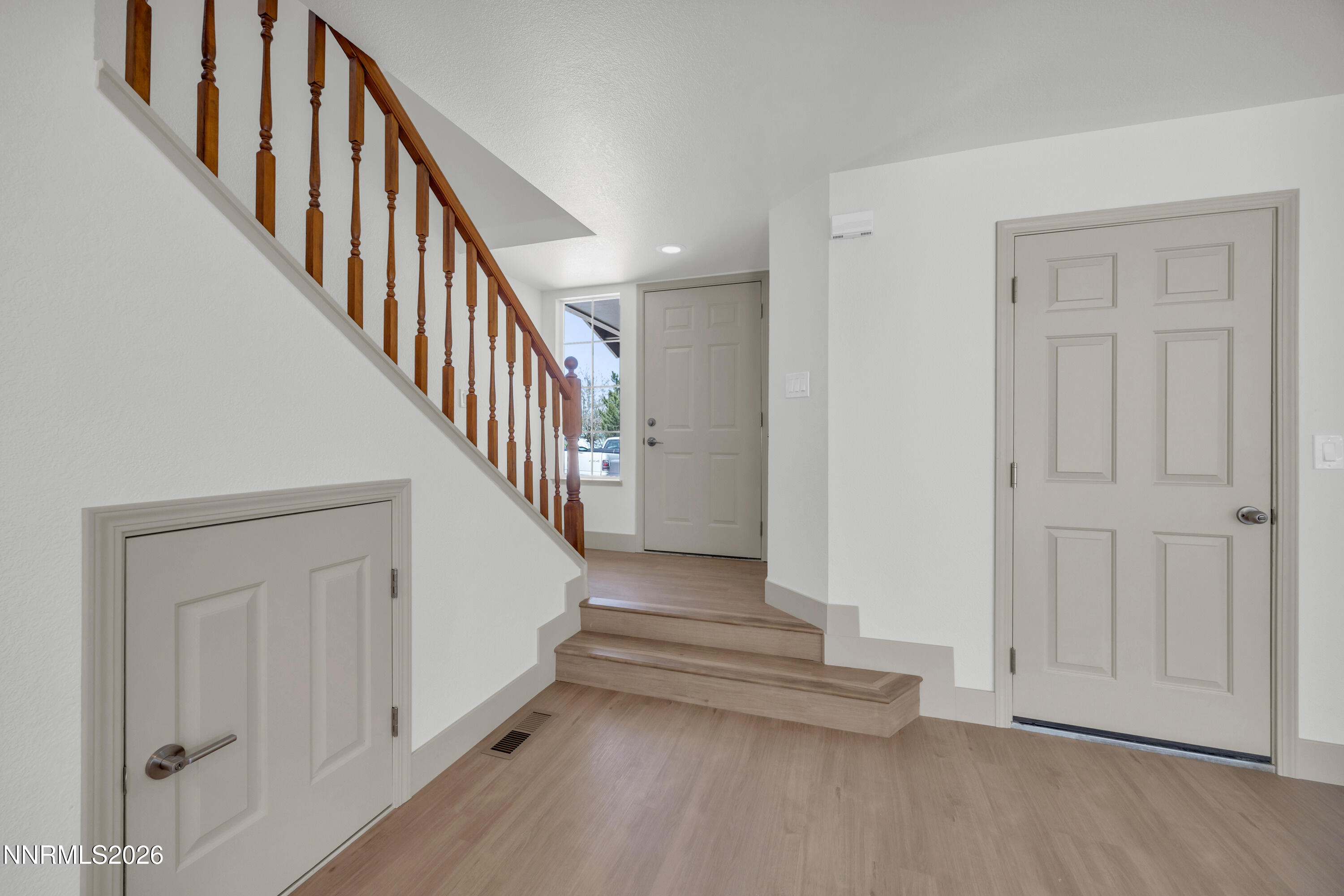 6850 Forsythia Way Reno, NV 89506 - Photo 4 of 47 20_img_1701