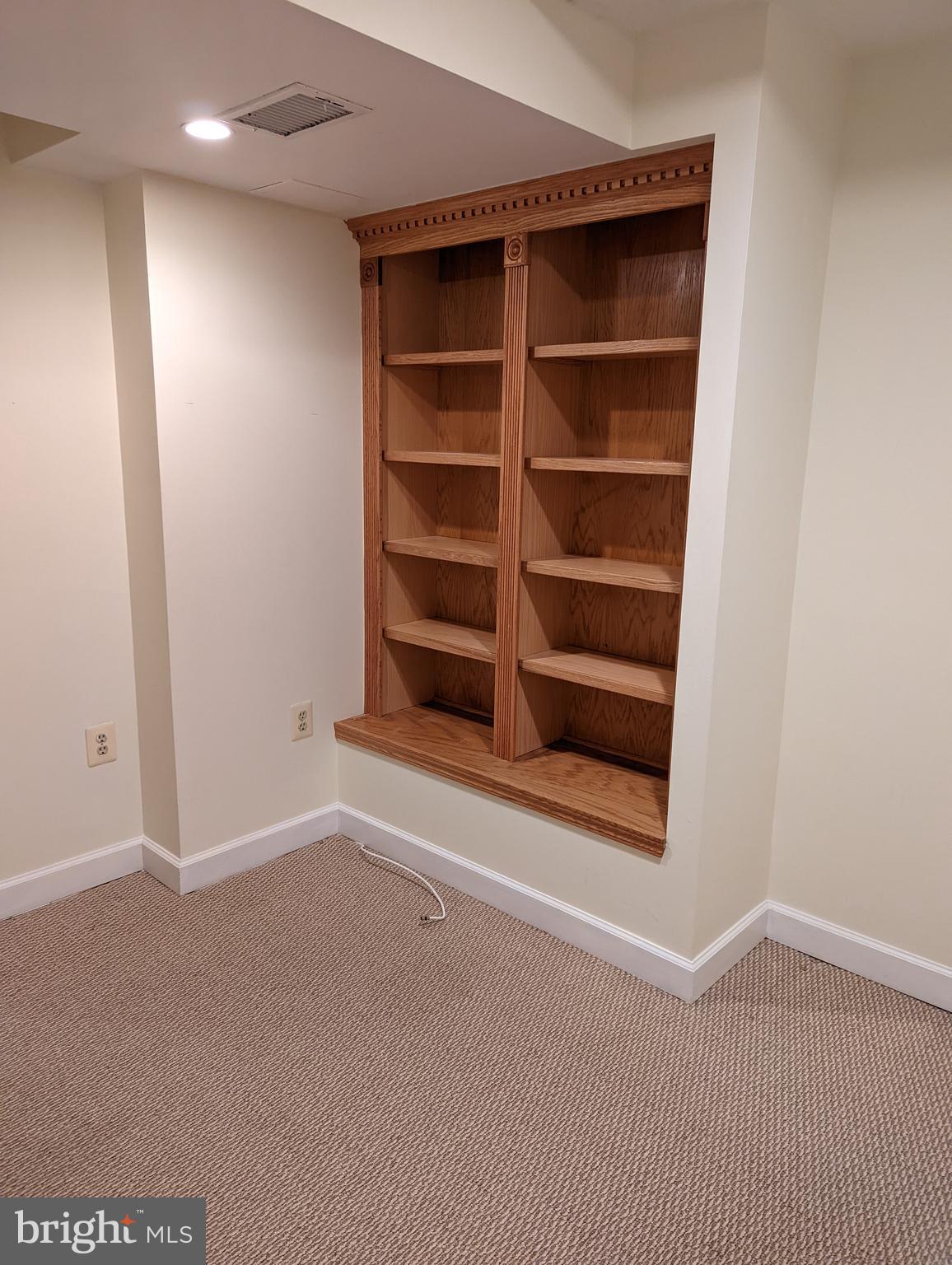 42 Shelldrake Court Damascus, MD 20872 - Photo 23 of 35 office built in shelves