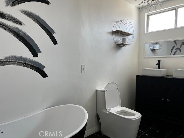 25563 Ranchita Circle Moreno Valley, CA 92551 - Photo 10 of 15 Primary Bathroom