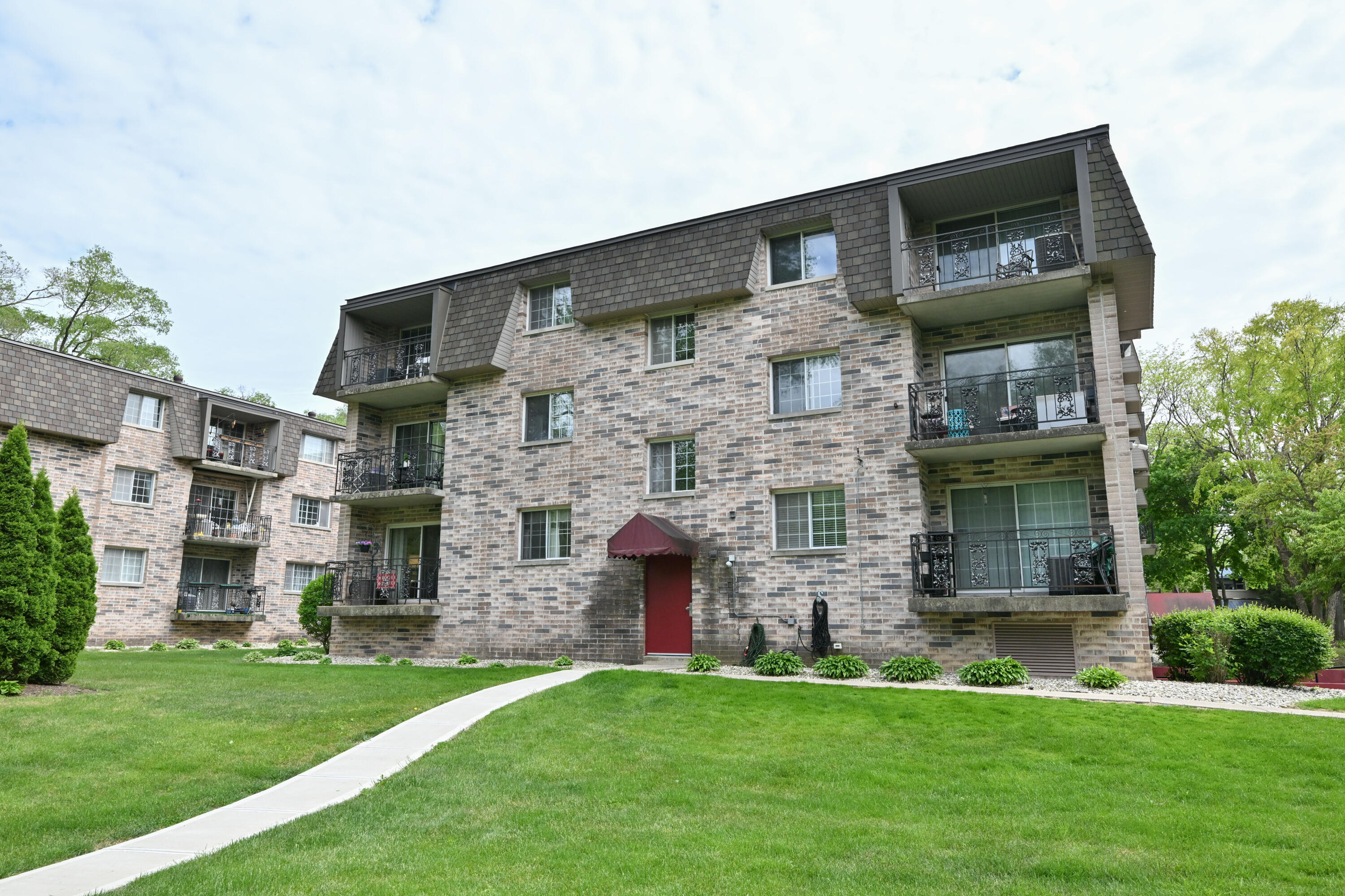 1730 West Green Tree Road, Unit 104 Glendale, WI 53209 - Photo 25 of 28 Photo (34)