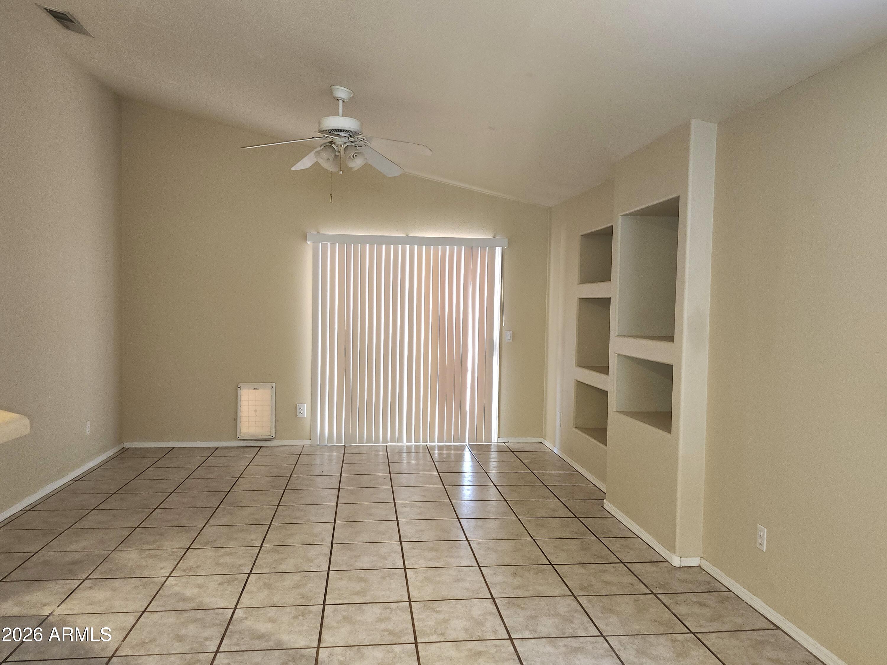 6424 West Saddlehorn Road Phoenix, AZ 85083 - Photo 9 of 21