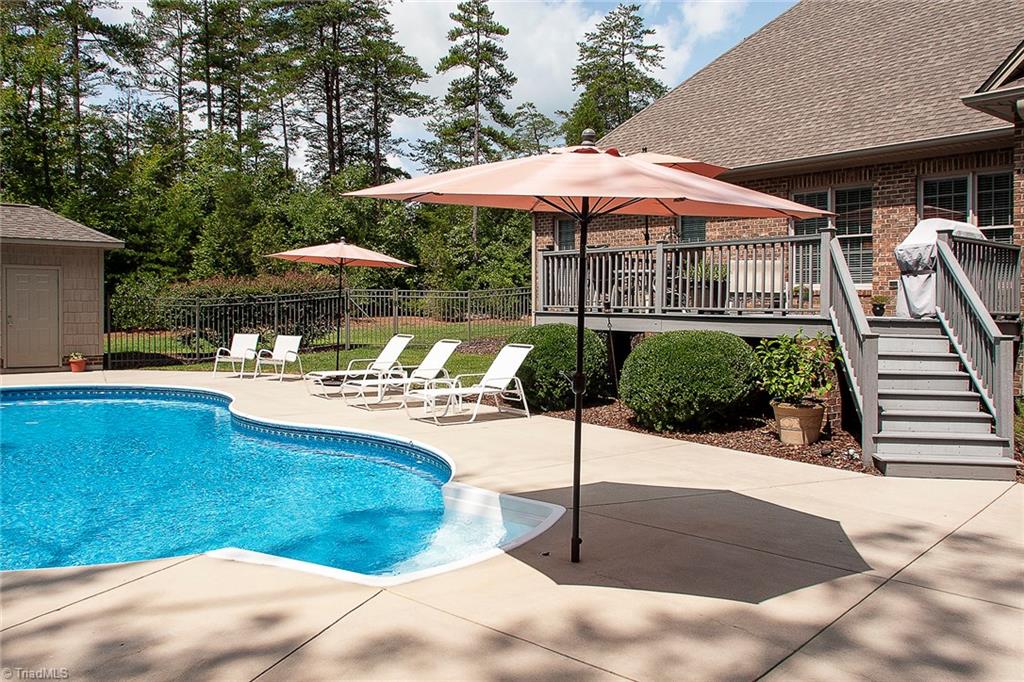 111 Lost Tree Lane High Point, NC 27265 - Photo 4 of 30 Gallery Image 4