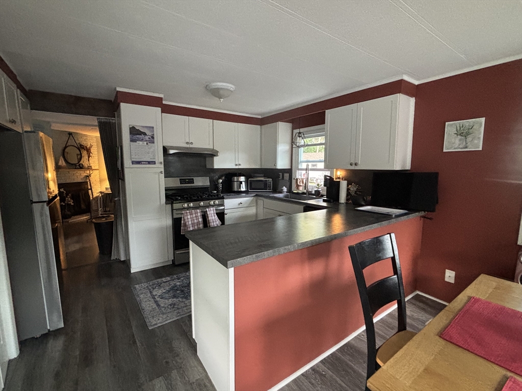 301 Bulgarmarsh Road, Unit F13 Tiverton, RI 02878 - Photo 17 of 28