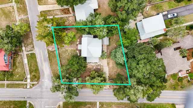 $399,900 | 87 Bay Avenue, DeFuniak Springs, FL 32435