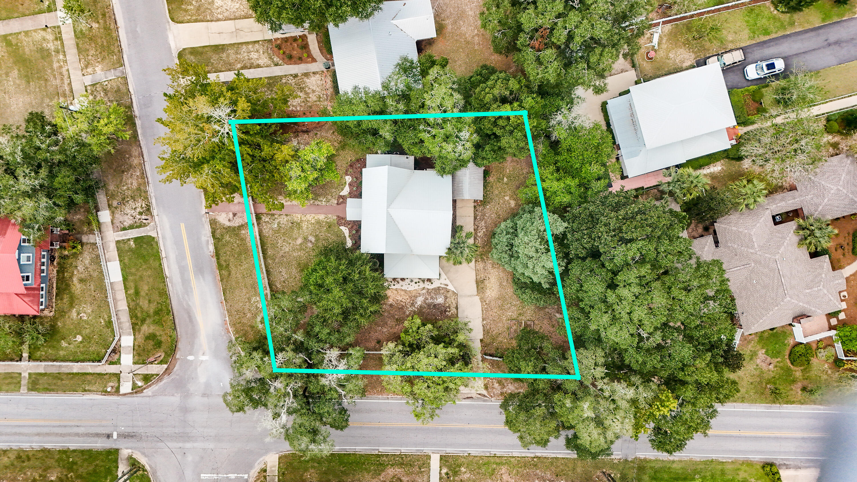 87 Bay Avenue DeFuniak Springs, FL 32435 - Photo 54 of 55 an aerial view of street and residential houses