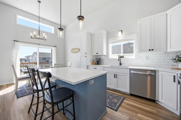 $350,000 | 5505 11th Street West, West Fargo, ND 58078