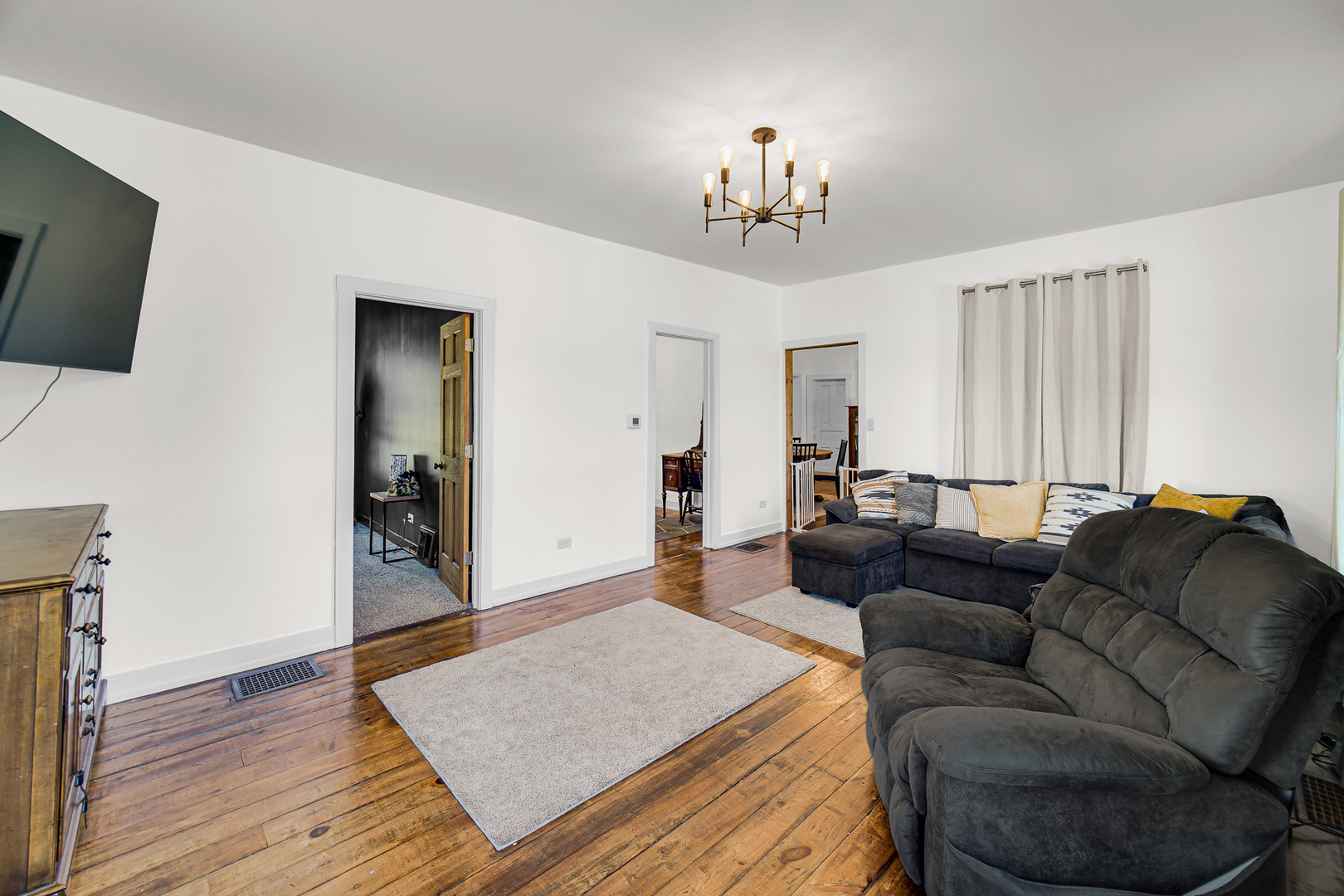 624 South Hamilton Street Lockport, IL 60441 - Photo 8 of 21 Gallery Image 8