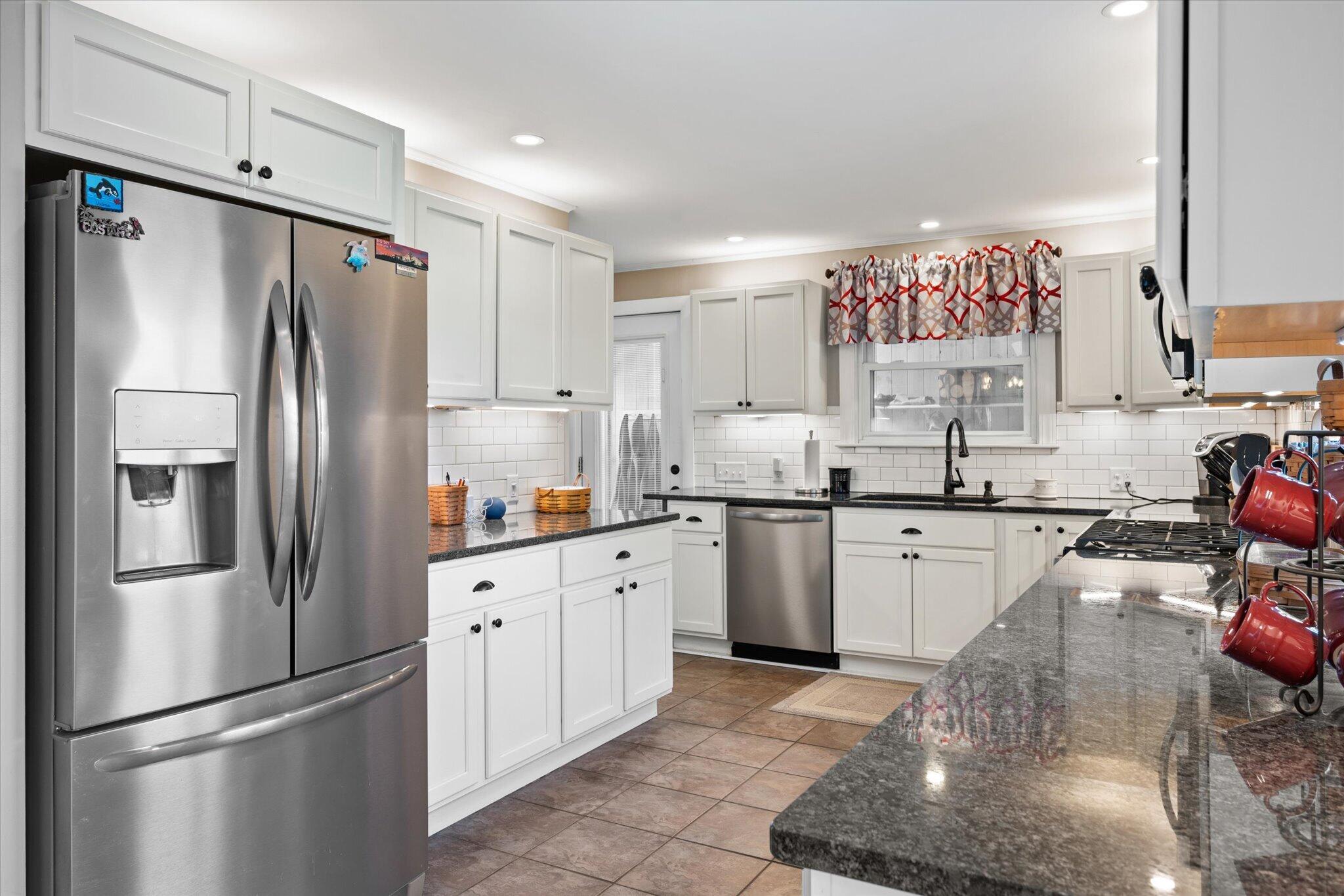 110 Kennebec Road Hampden, ME 04444 - Photo 10 of 55 10-Kitchen