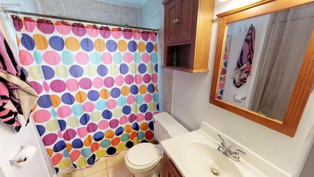 4589 West Harbor Road Port Clinton, OH 43452 - Photo 10 of 18 Gallery Image 10