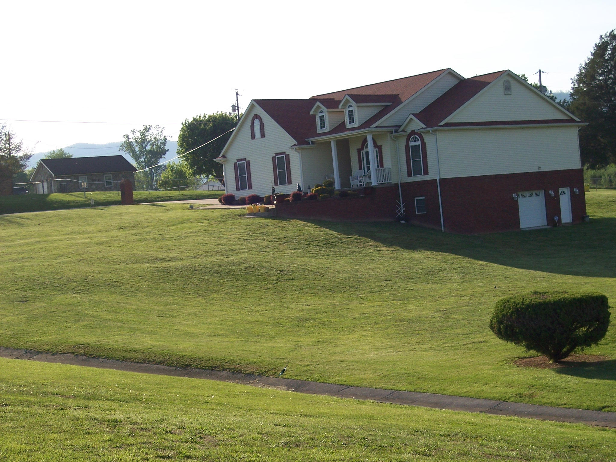 116 Glade Road Speedwell, TN 37870 - Photo 4 of 18 001