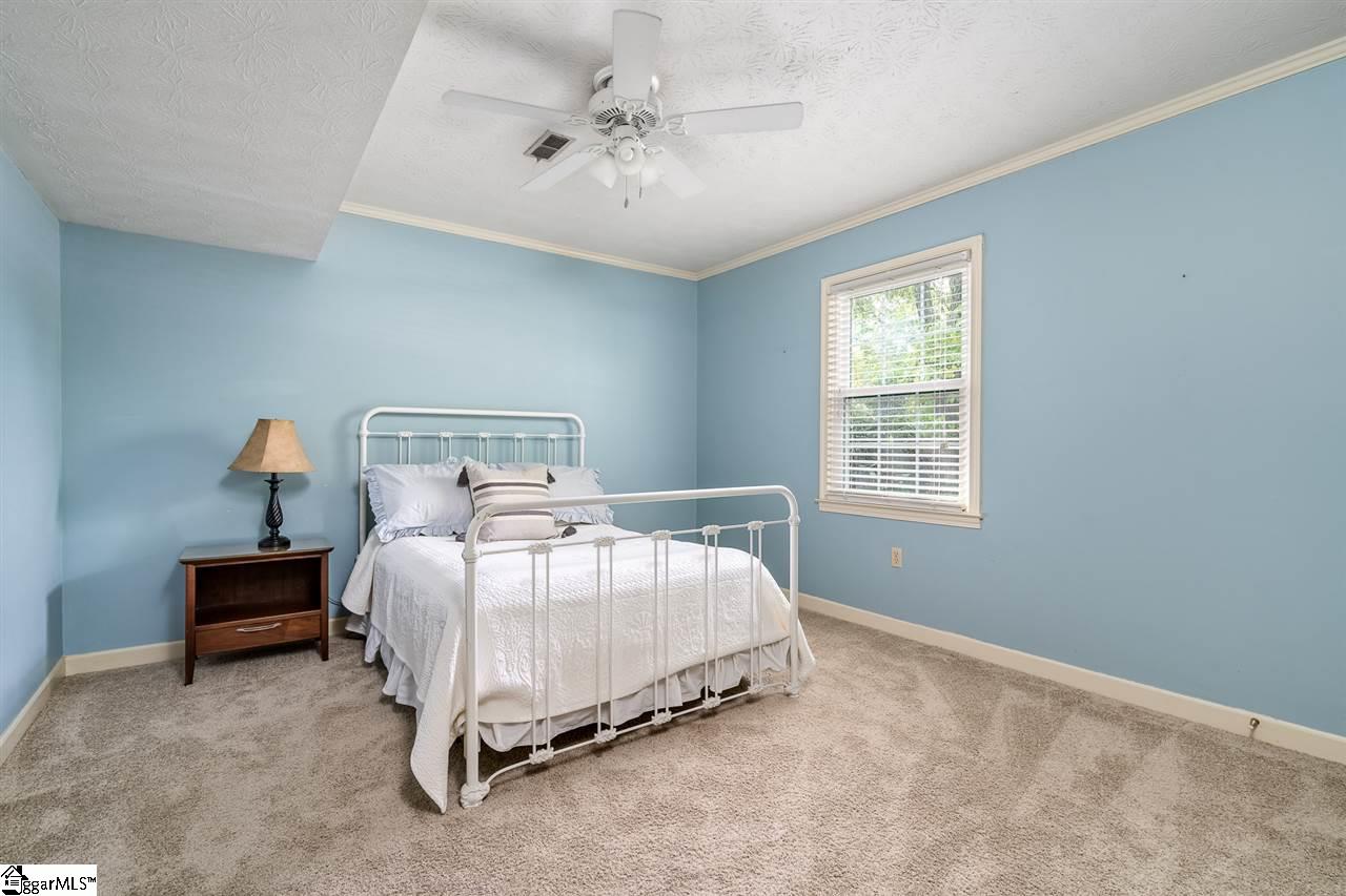 215 Silver Creek Road Greer, SC 29650 - Photo 11 of 36 Gallery Image 11