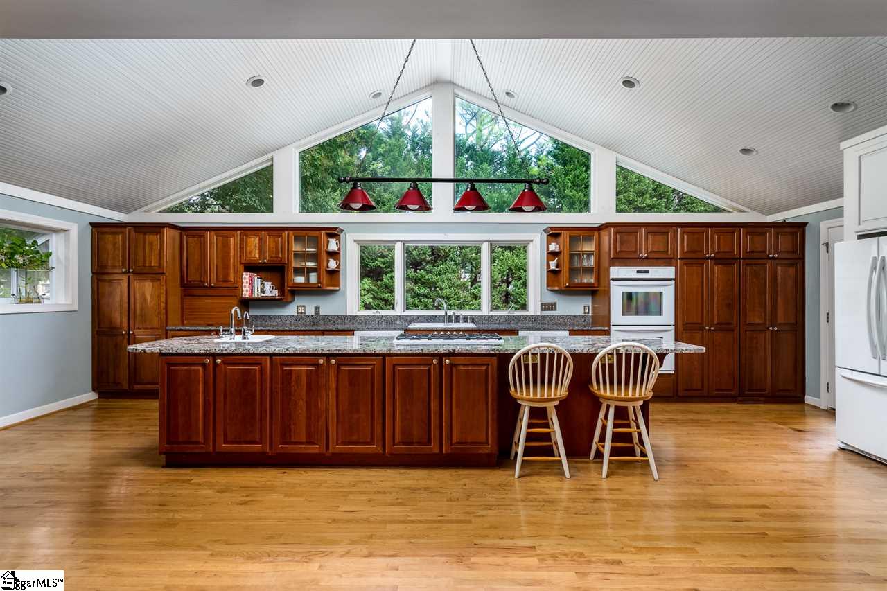 215 Silver Creek Road Greer, SC 29650 - Photo 7 of 36 Gallery Image 7