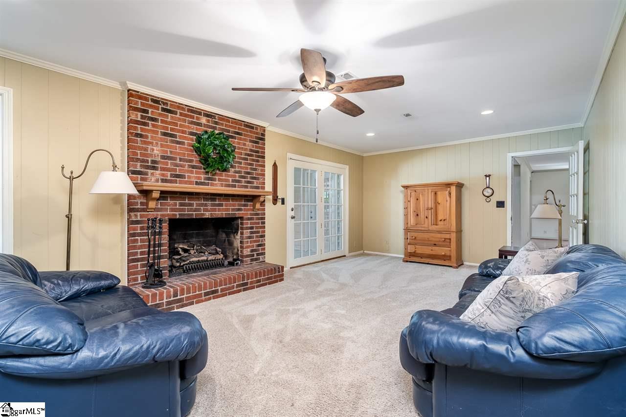 215 Silver Creek Road Greer, SC 29650 - Photo 9 of 36 Gallery Image 9