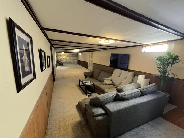 $2,750 | 10809 Abbott Avenue South, Minneapolis, MN 55431