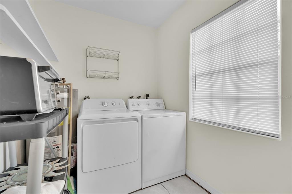516 Laurel Road West Nokomis, FL 34275 - Photo 26 of 31 Gallery Image 26