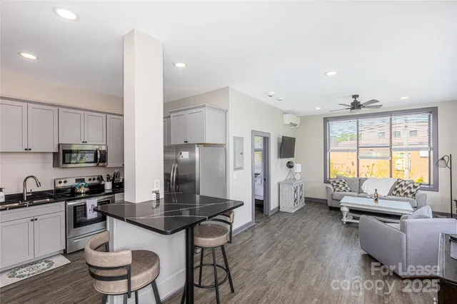 $1,800 | 138 South Main Street, Unit A, Marion, NC 28752