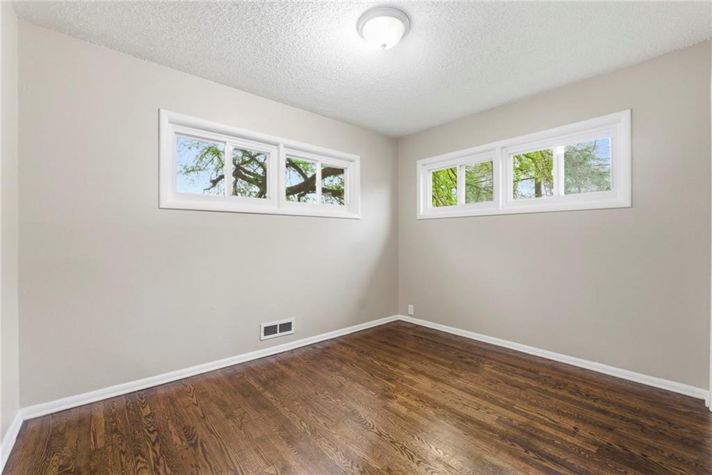 10803 Blue Ridge Boulevard Kansas City, MO 64134 - Photo 11 of 17
