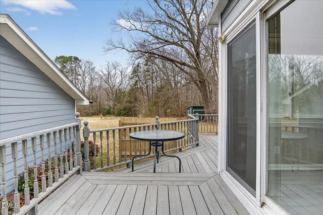 a view of a house with a snow in front of it