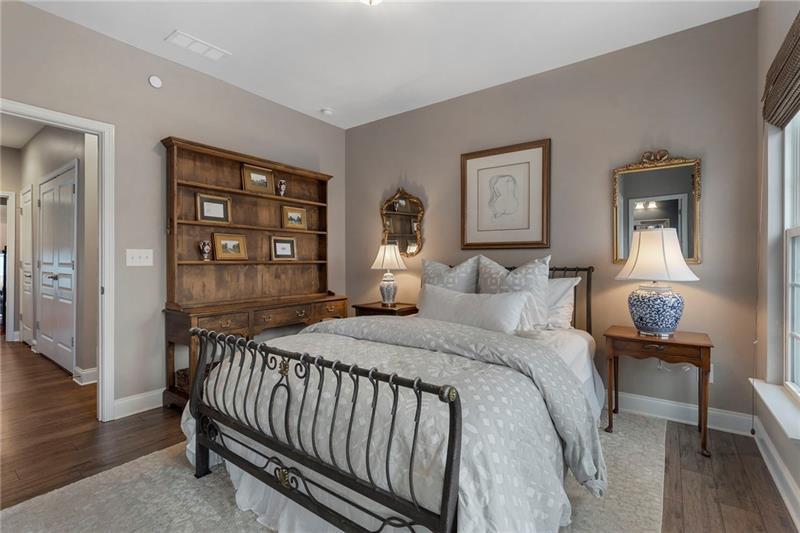 653 Hanlon Way Alpharetta, GA 30009 - Photo 33 of 43