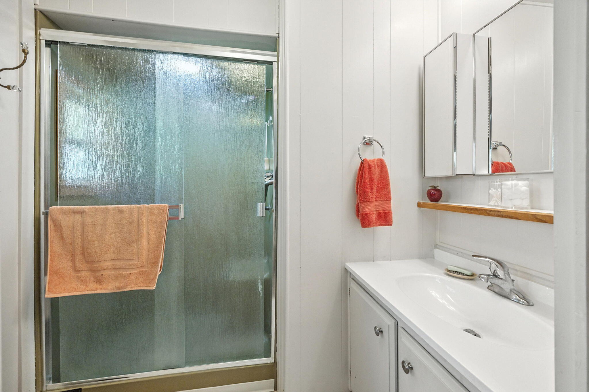 1250 Netherlands Road Trail, OR 97541 - Photo 20 of 50 20-Guest Bath